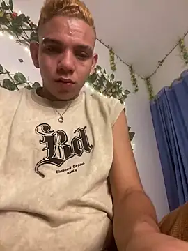 Snapshot of Dylams_maja chatting on 12.14.25 Dylams maja online show from 12.14.25