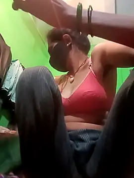 Snapshot of Rsr-1 chatting on 12.02.25 Rsr-1 online show from 12.02.25