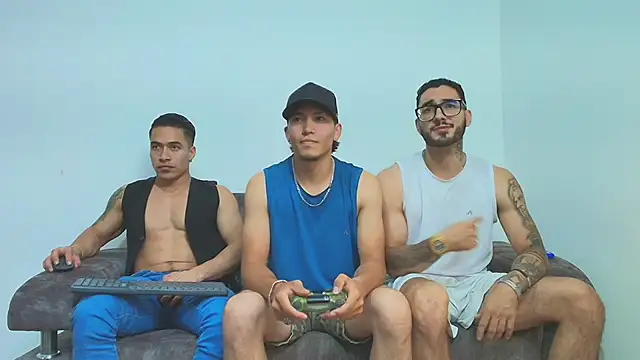 thebadboys05 online show from 11.13.25