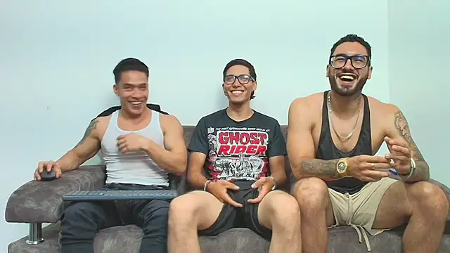 thebadboys05 online show from 12.17.25