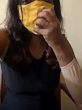 Queen-dhivya online show from 11.14.25