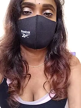 Queen-dhivya online show from 11.17.25