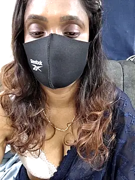 Queen-dhivya online show from 12.18.25