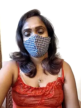 Snapshot of Queen-dhivya chatting on 02.02.26 Queen-dhivya online show from 02.02.26