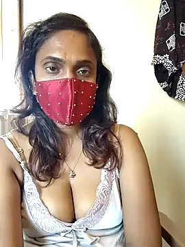 Snapshot of Queen-dhivya chatting on 03.01.26 Queen-dhivya online show from 03.01.26