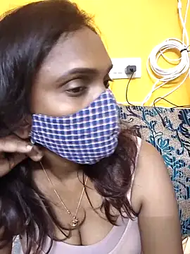 Snapshot of Queen-dhivya chatting on 03.31.26 Queen-dhivya online show from 03.31.26