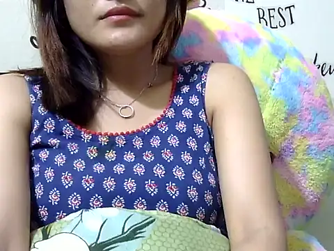 maira 33 online show from 05.22.26