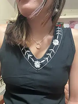 maira 33 online show from 07.27.26