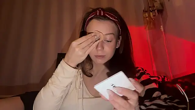 Snapshot of BootedRush chatting on 11.08.25 BootedRush online show from 11.08.25