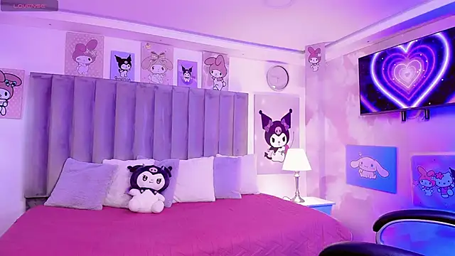 ClaudiaSophia online show from 02.04.26