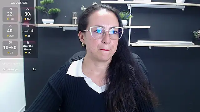 Lauryn Jones online show from 06.22.26