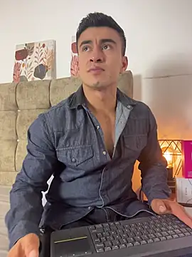 Chris Clarck online show from 01.08.26