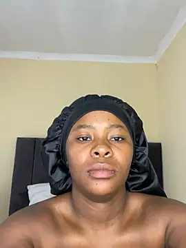 Snapshot of MiyaXo2 chatting on 01.11.26 MiyaXo2 online show from 01.11.26