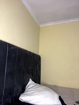 Snapshot of MiyaXo2 chatting on 01.17.26 MiyaXo2 online show from 01.17.26