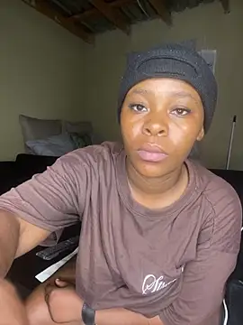 Snapshot of MiyaXo2 chatting on 03.25.26 MiyaXo2 online show from 03.25.26