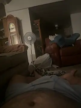 Snapshot of jayrr31 chatting on 11.01.25 jayrr31 online show from 11.01.25