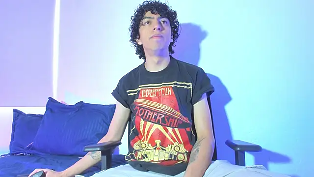 saint dark online show from 12.04.25