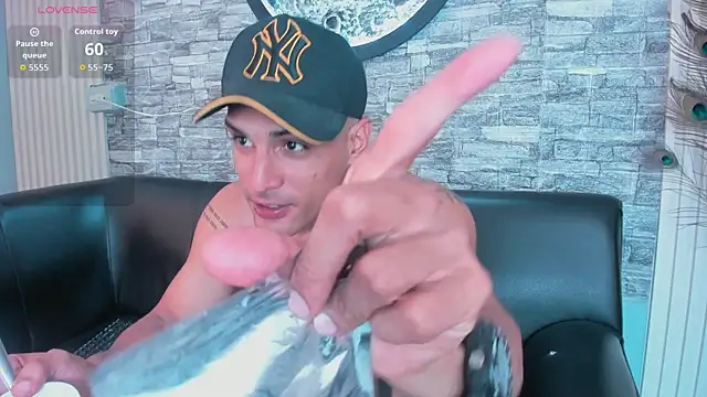 Snapshot of blaze_phoenix chatting on 11.16.25 blaze phoenix online show from 11.16.25