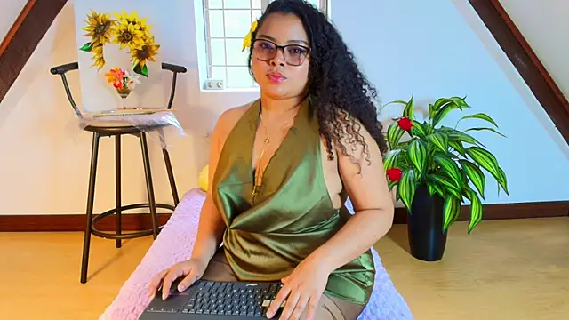 Snapshot of alanaa_gomezz chatting on 07.09.26 alanaa gomezz online show from 07.09.26