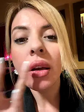 Snapshot of jordynjace chatting on 11.11.25 jordynjace online show from 11.11.25