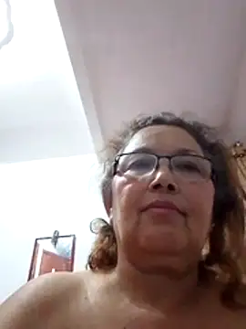 Snapshot of Cessi50 chatting on 05.10.26 Cessi50 online show from 05.10.26