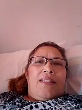 Snapshot of Cessi50 chatting on 05.19.26 Cessi50 online show from 05.19.26
