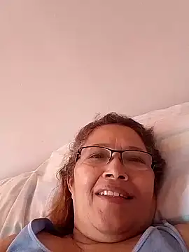 Snapshot of Cessi50 chatting on 05.25.26 Cessi50 online show from 05.25.26