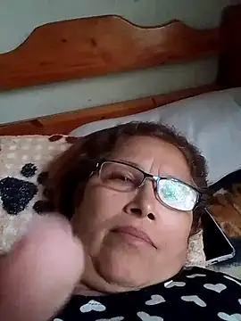 Snapshot of Cessi50 chatting on 06.19.26 Cessi50 online show from 06.19.26