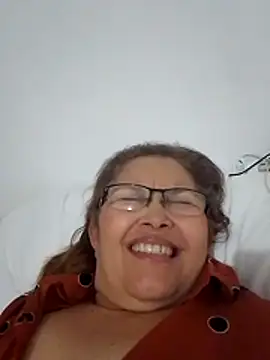 Snapshot of Cessi50 chatting on 07.15.26 Cessi50 online show from 07.15.26