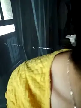 Snapshot of shy-bany123 chatting on 11.14.25 shy-bany123 online show from 11.14.25