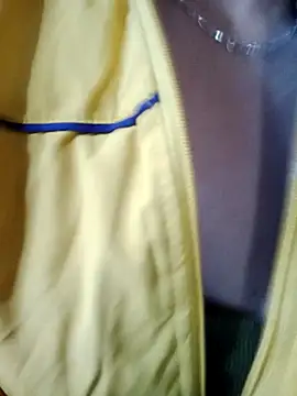 Snapshot of shy-bany123 chatting on 11.26.25 shy-bany123 online show from 11.26.25