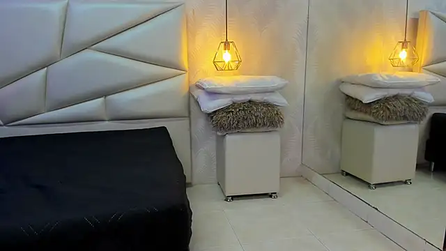 laurettedela rouse online show from 12.16.25