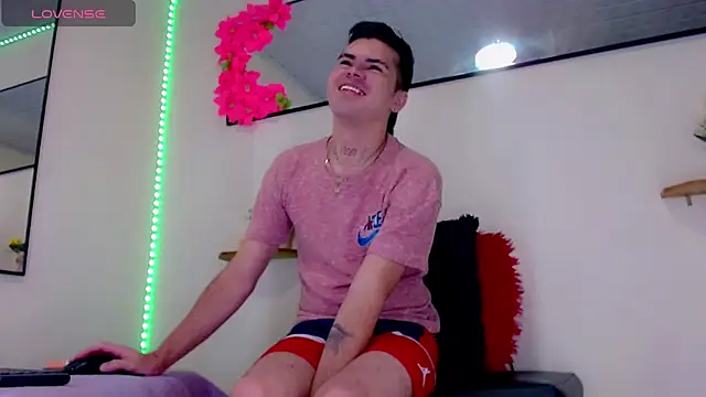 Sebastian Loaiza online show from 12.15.25