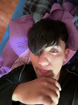 Snapshot of Elpichulotote20 chatting on 11.29.25 Elpichulotote20 online show from 11.29.25