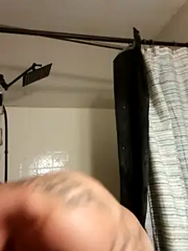 Asstray909 online show from 11.13.25