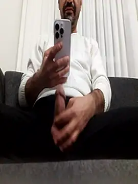 Snapshot of saban_akdogan chatting on 11.02.25 saban akdogan online show from 11.02.25