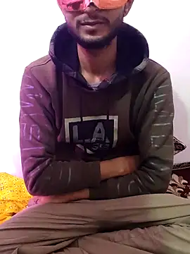 Snapshot of baby_Cpl21 chatting on 12.20.25 baby Cpl21 online show from 12.20.25