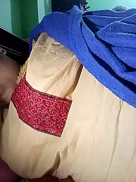 Snapshot of Tina_250 chatting on 12.15.25 Tina 250 online show from 12.15.25