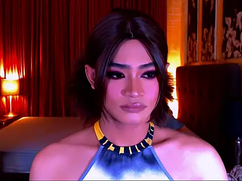 AthisaMooreTS online show from 12.03.25