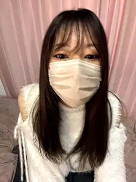 Snapshot of Kanna_072_ chatting on 11.28.25 Kanna 072 online show from 11.28.25