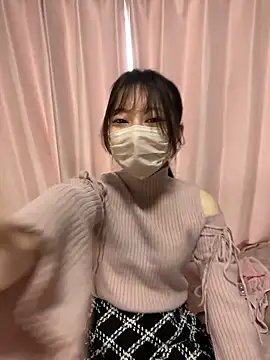 Snapshot of Kanna_072_ chatting on 11.29.25 Kanna 072 online show from 11.29.25