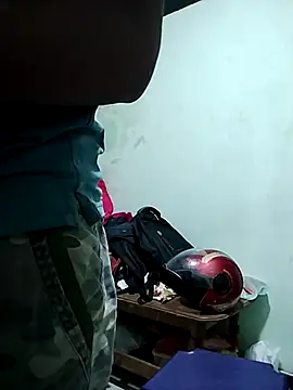 Snapshot of karthiksanjay_dusky chatting on 11.01.25 karthiksanjay dusky online show from 11.01.25