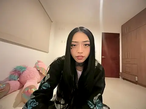 JIORYOvO online show from 11.24.25