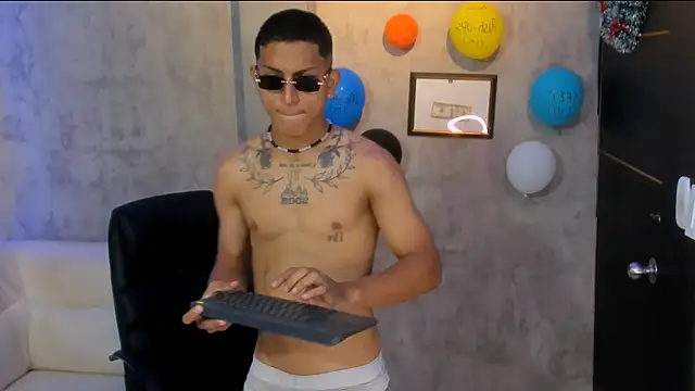 soy Aron online show from 11.22.25