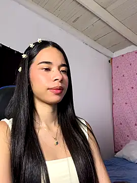 Snapshot of Milleradhara24 chatting on 11.27.25 Milleradhara24 online show from 11.27.25