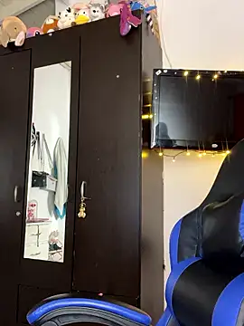 Snapshot of Milleradhara24 chatting on 01.10.26 Milleradhara24 online show from 01.10.26