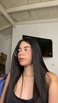 Snapshot of Milleradhara24 chatting on 02.08.26 Milleradhara24 online show from 02.08.26