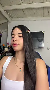 Snapshot of Milleradhara24 chatting on 02.18.26 Milleradhara24 online show from 02.18.26