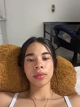 Snapshot of Milleradhara24 chatting on 02.28.26 Milleradhara24 online show from 02.28.26