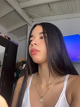 Snapshot of Milleradhara24 chatting on 03.10.26 Milleradhara24 online show from 03.10.26